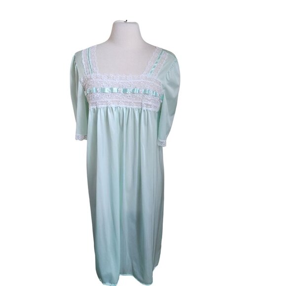 Vintage Nightgown Short Sleeve Nylon Nightie Lorraine Sz M‎ Mint Green Lace NEW - Picture 2 of 16